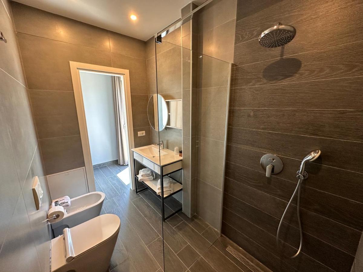 Split Rooftop Suites Durres Ngoại thất bức ảnh