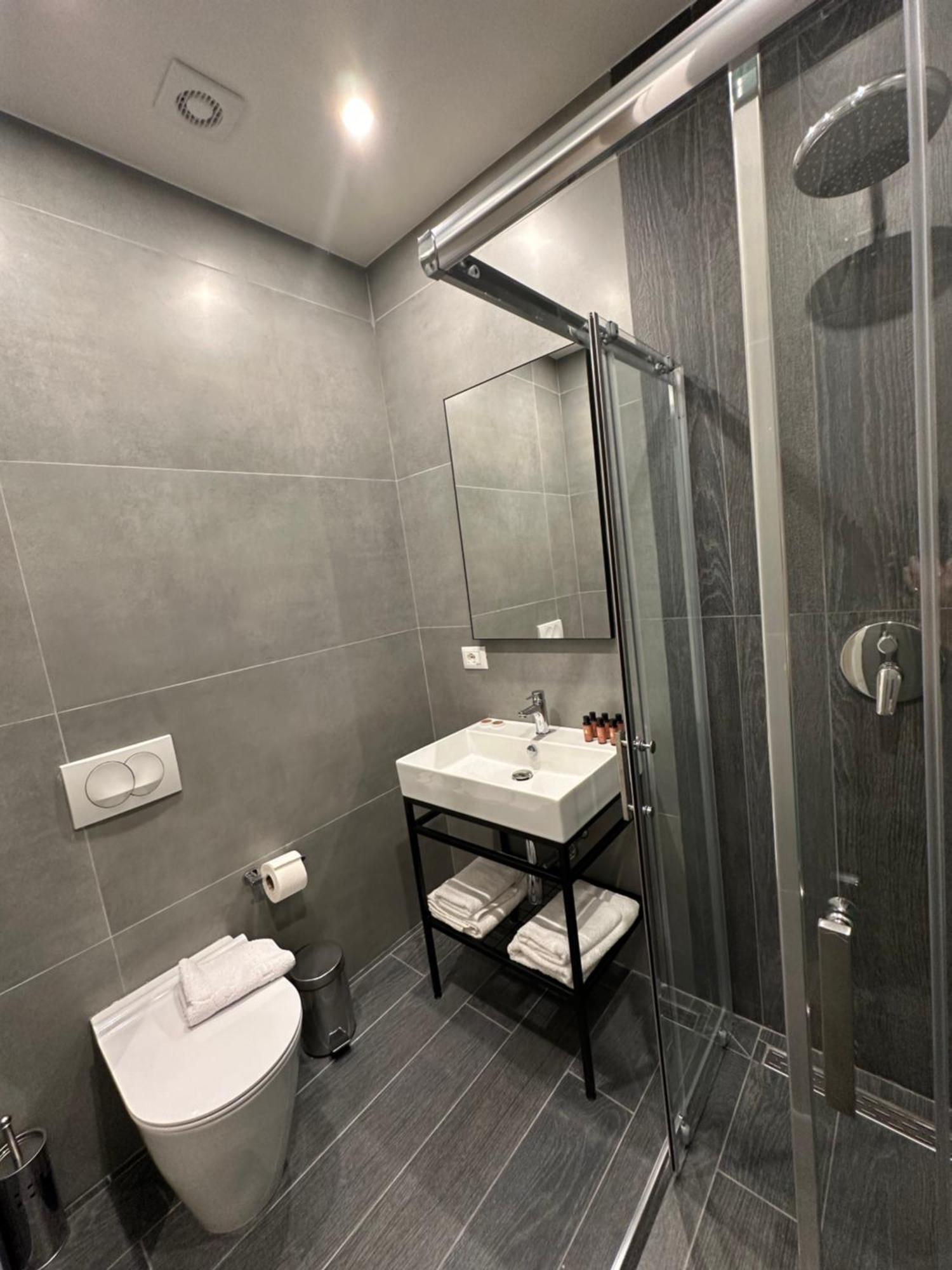 Split Rooftop Suites Durres Ngoại thất bức ảnh