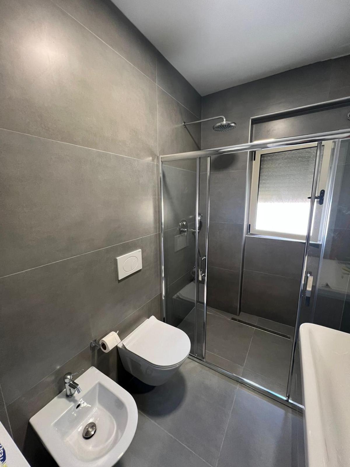Split Rooftop Suites Durres Ngoại thất bức ảnh
